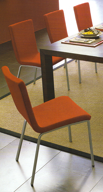 Lavatórios, cadeiras modernas da sala de jantar, jantando cadeiras